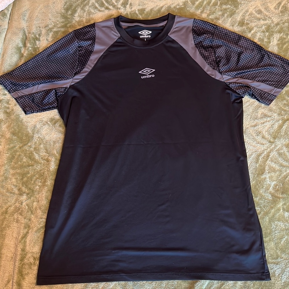 Black men’s umbro shirt